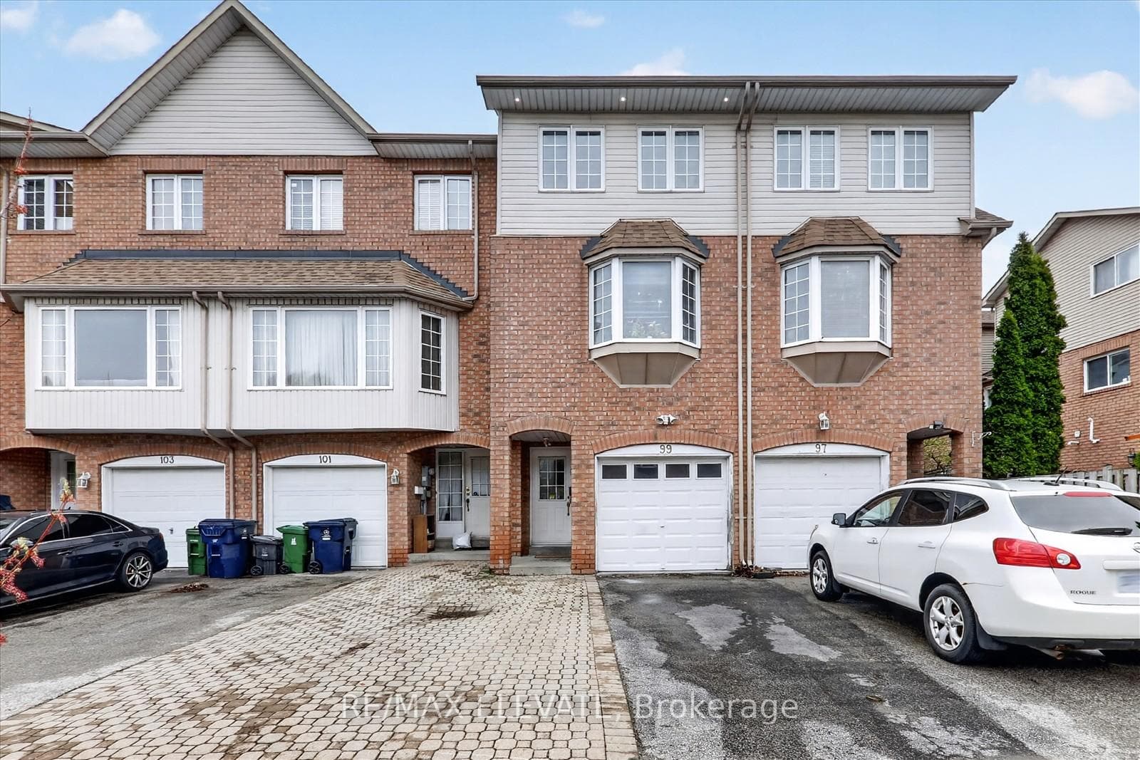 99 Sufi Crescent, Don Mills / Parkwoods / Victoria Village, ON M4A 2X2 - Photo 1