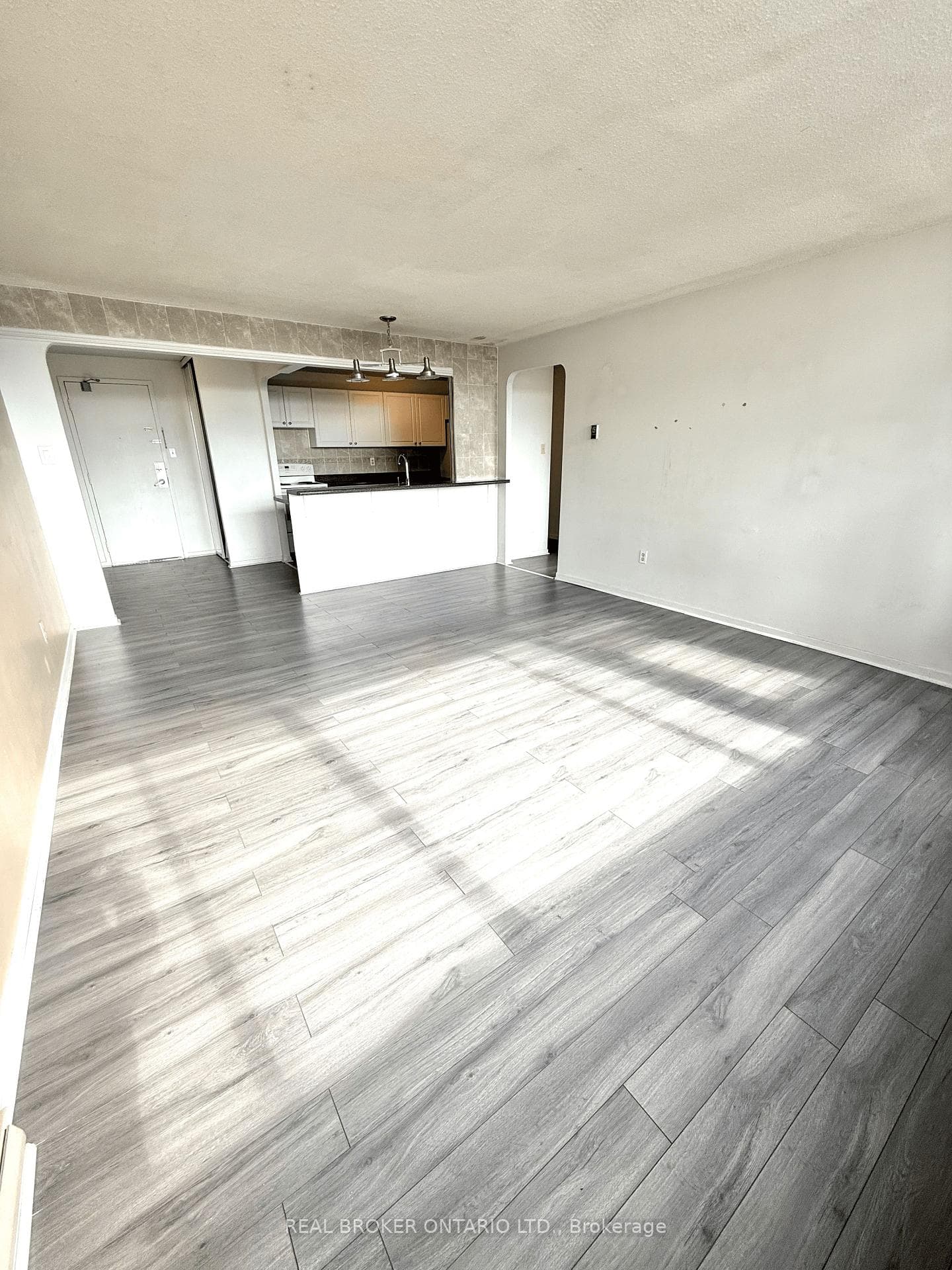 1011 Dufferin Street Unit 306, Bloor West Village / Swansea, ON M6H 4B5 - Photo 1
