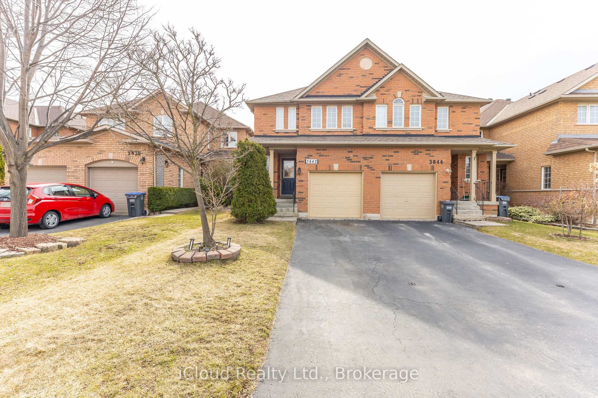 3842 Ridgepoint Way, Mississauga, ON L5N 7T9 - Photo 1
