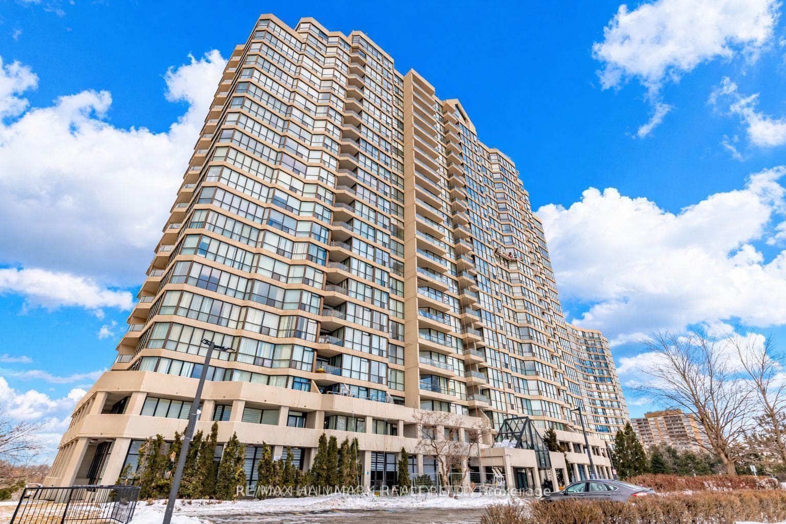 3 Rowntree Road Unit 707, Etobicoke (West Mall / Rexdale), ON M9V 5G8 - Photo 1