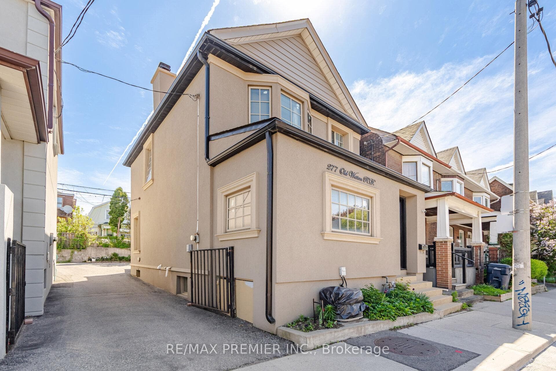 277 Old Weston Road, Toronto W03