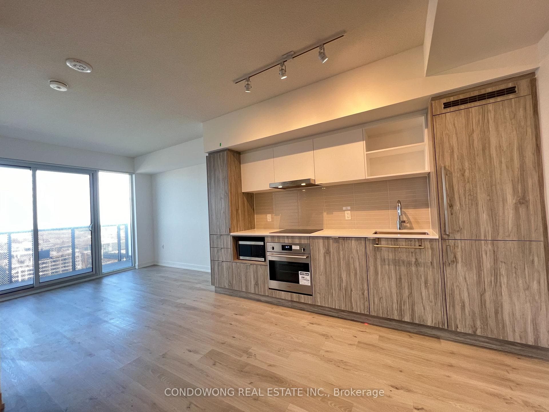 138 Downes Street Unit 3505, Downtown Toronto / Waterfront, ON M5E 0E4 - Photo 1