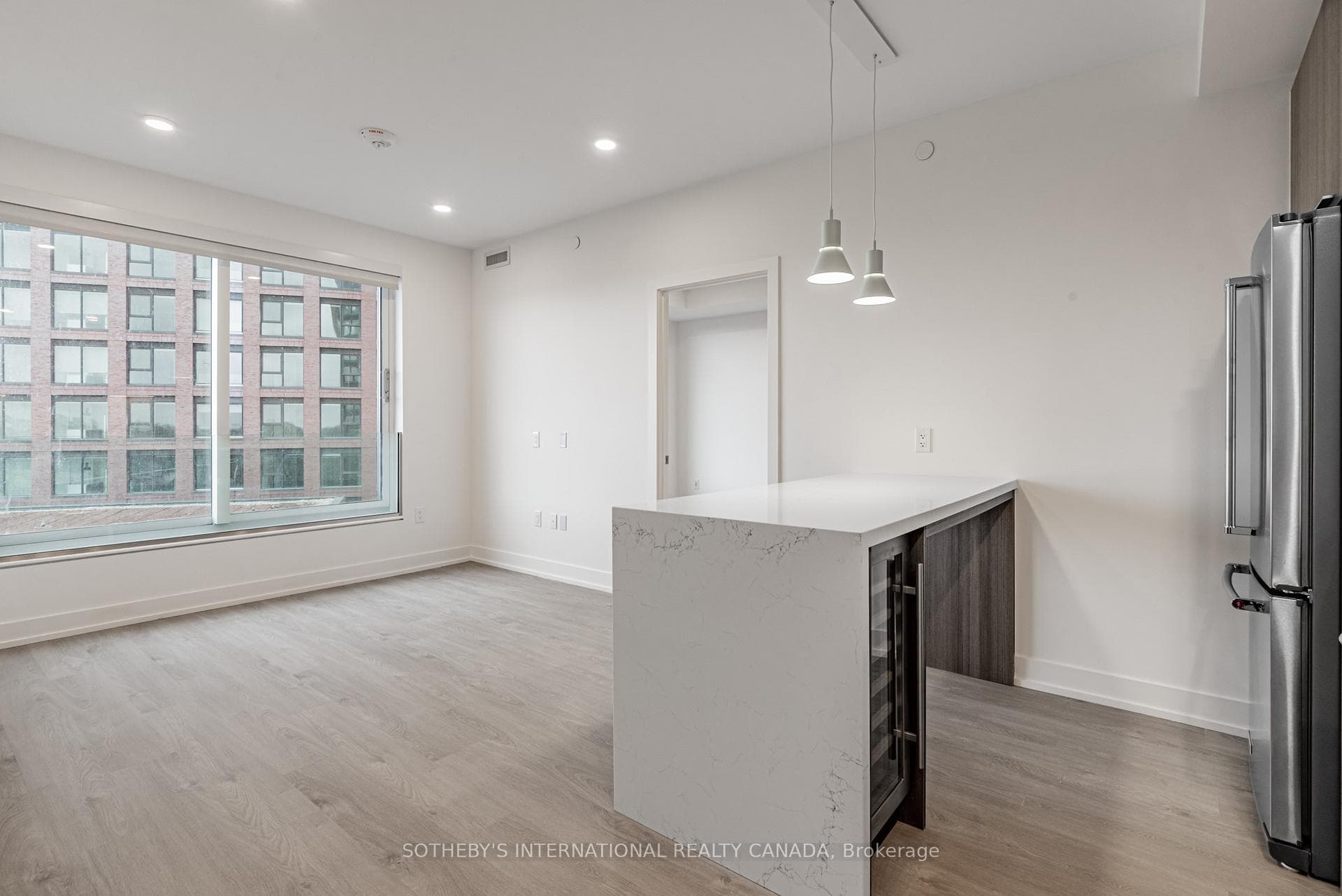 31 York Garden Way Unit 1403, York / Weston, ON M6A 2V1 - Photo 1
