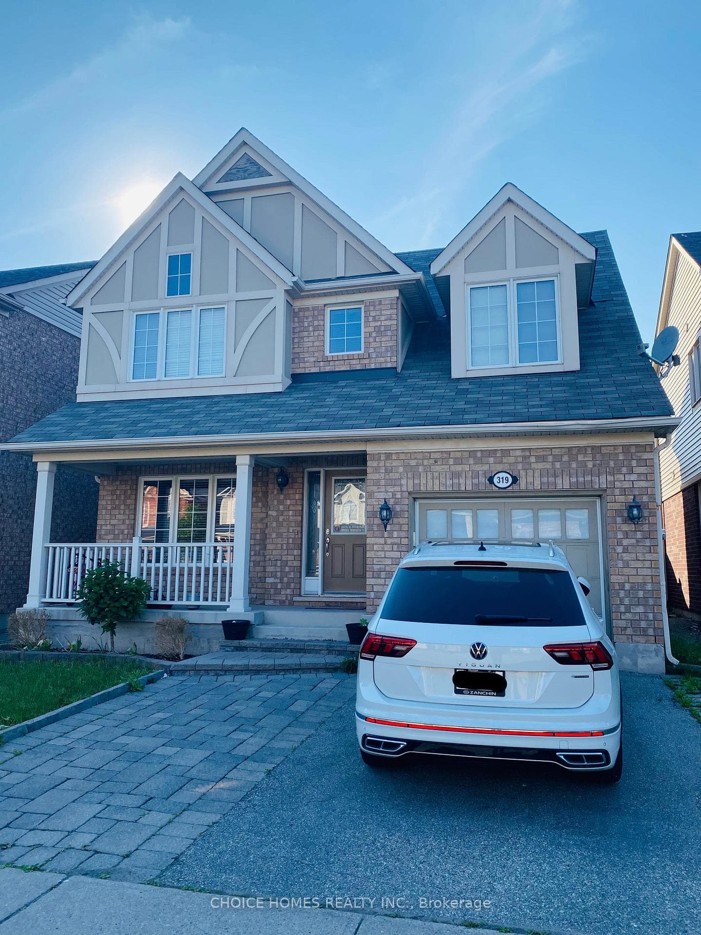 319 Mcdougall Crossing Court, Milton