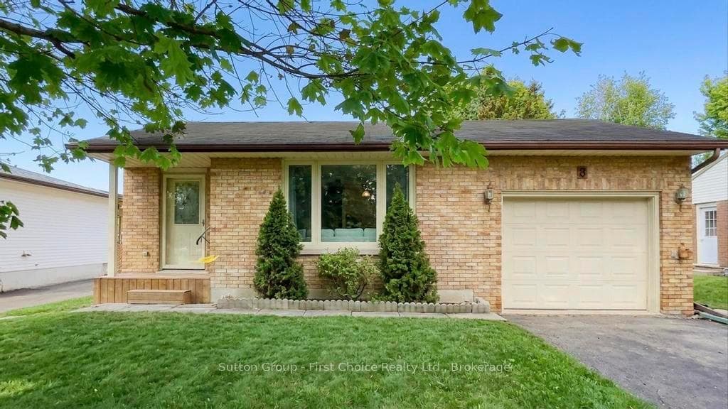 8 Dunsford Crescent, St. Marys
