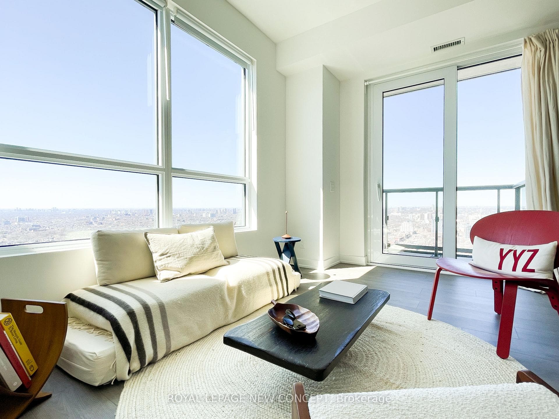 108 Peter Street Unit 4911, Downtown Toronto / Waterfront, ON M5V 2G7 - Photo 1