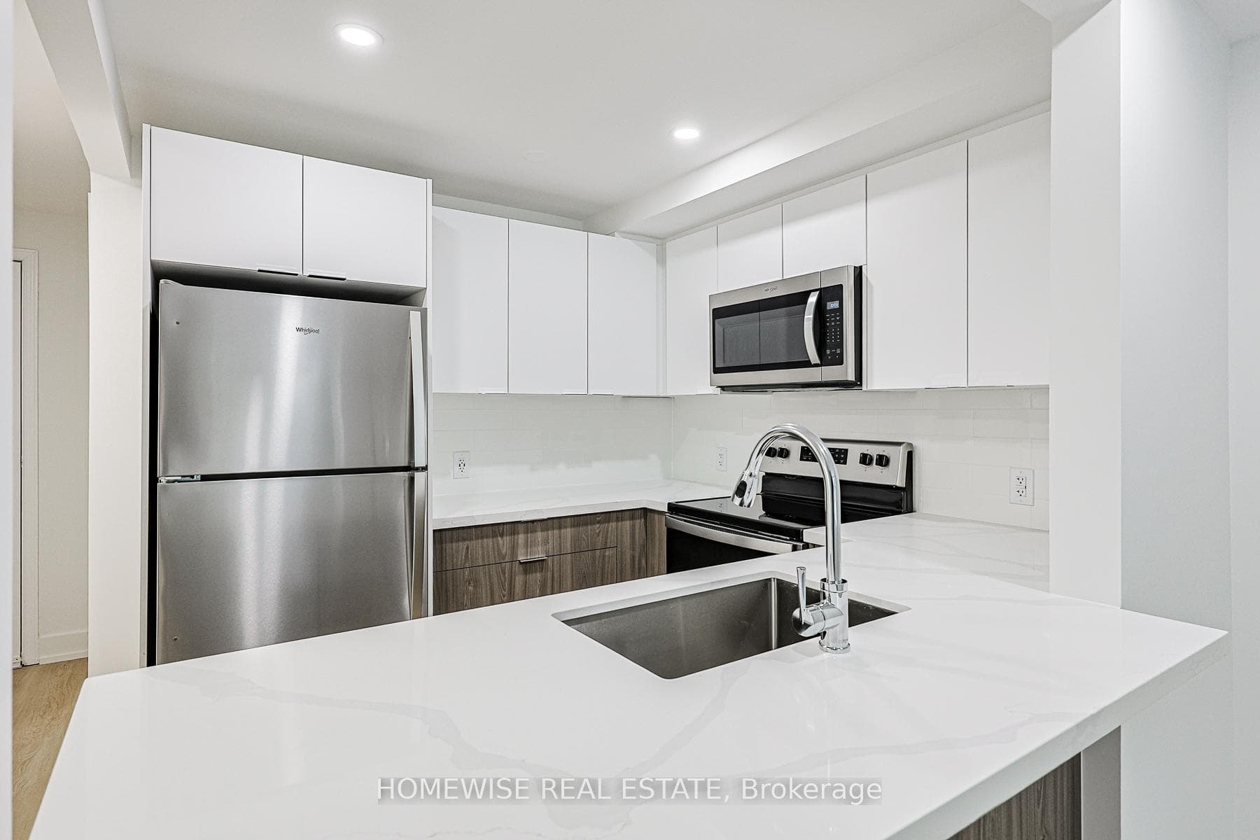 100 Liberty Street Unit 18A, Clarington, ON L1C 2M1 - Photo 1