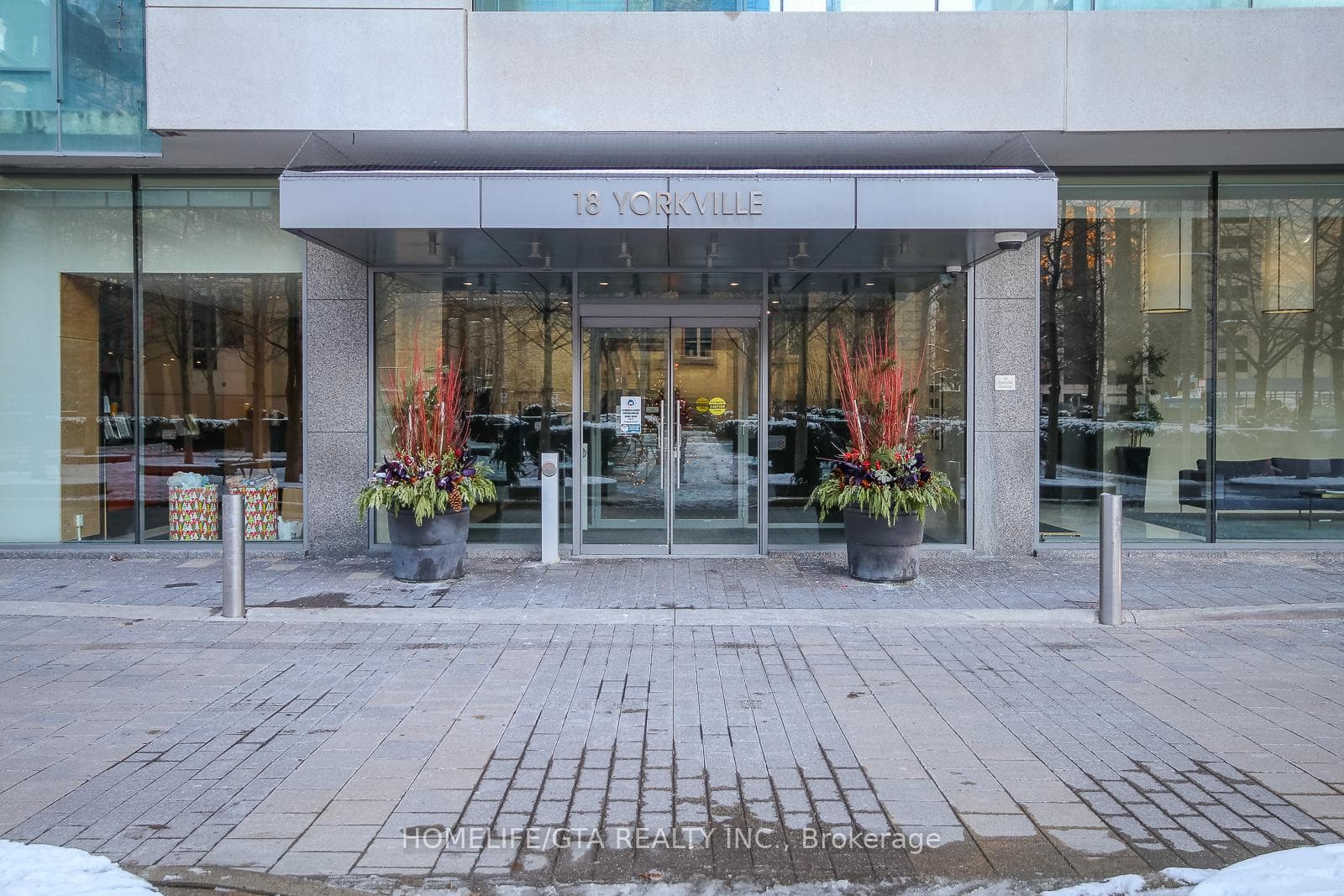 18 Yorkville Avenue Unit 1901, Annex / Yorkville / Summerhill, ON M4W 3Y8 - Photo 1