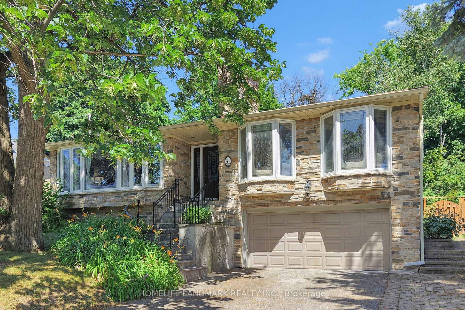 61 Whittaker Crescent, Hillcrest Village / Bayview Village, ON M2K 1K9 - Photo 1
