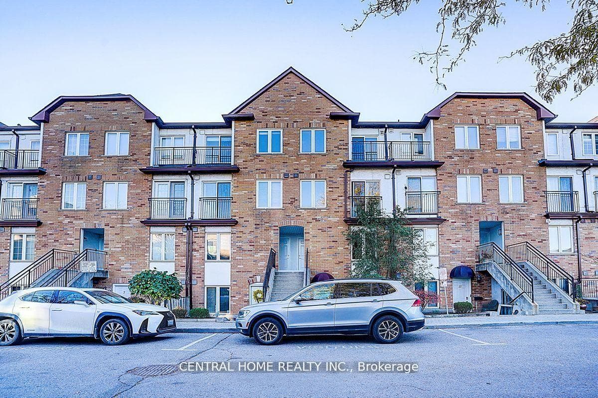 988 Sheppard Avenue Unit 11, North York (Bathurst Manor / Clanton Park), ON M3H 2T6 - Photo 1