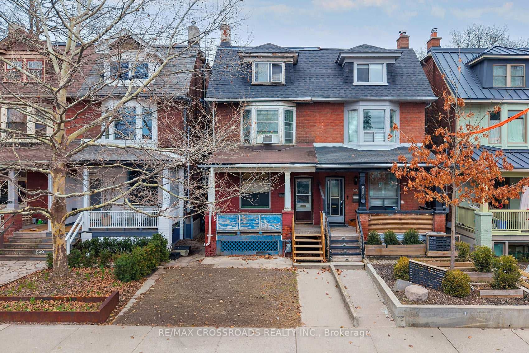 587 Palmerston Avenue, Annex / Yorkville / Summerhill, ON M6G 2R2 - Photo 1