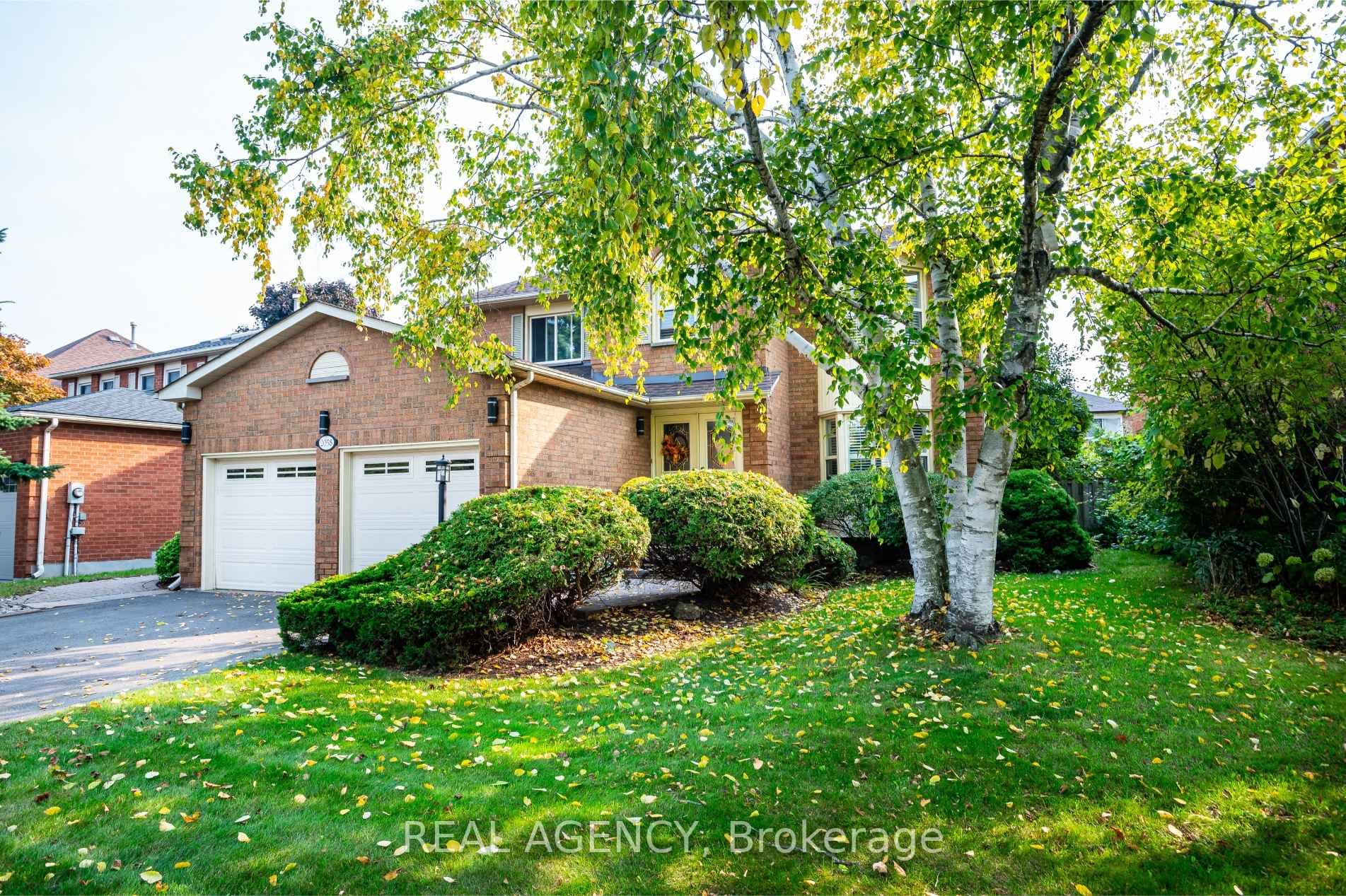 2058 Grand Boulevard, Oakville, ON L6H 4X9 - Photo 1