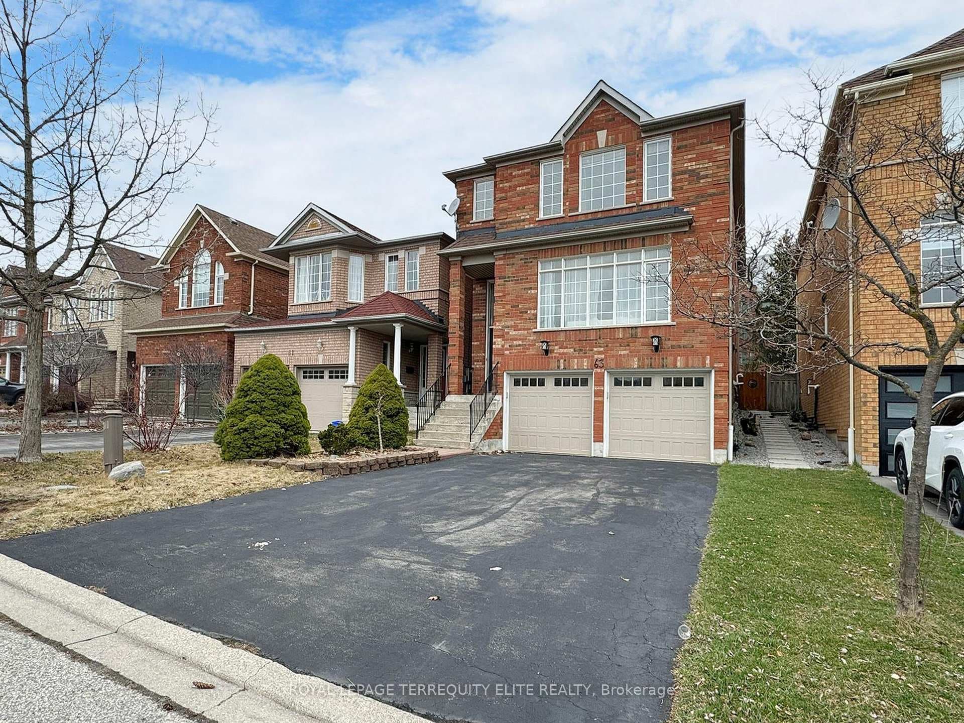 63 Monastery Lane, Dorset Park / Kennedy Park, ON M1L 4V7 - Photo 1