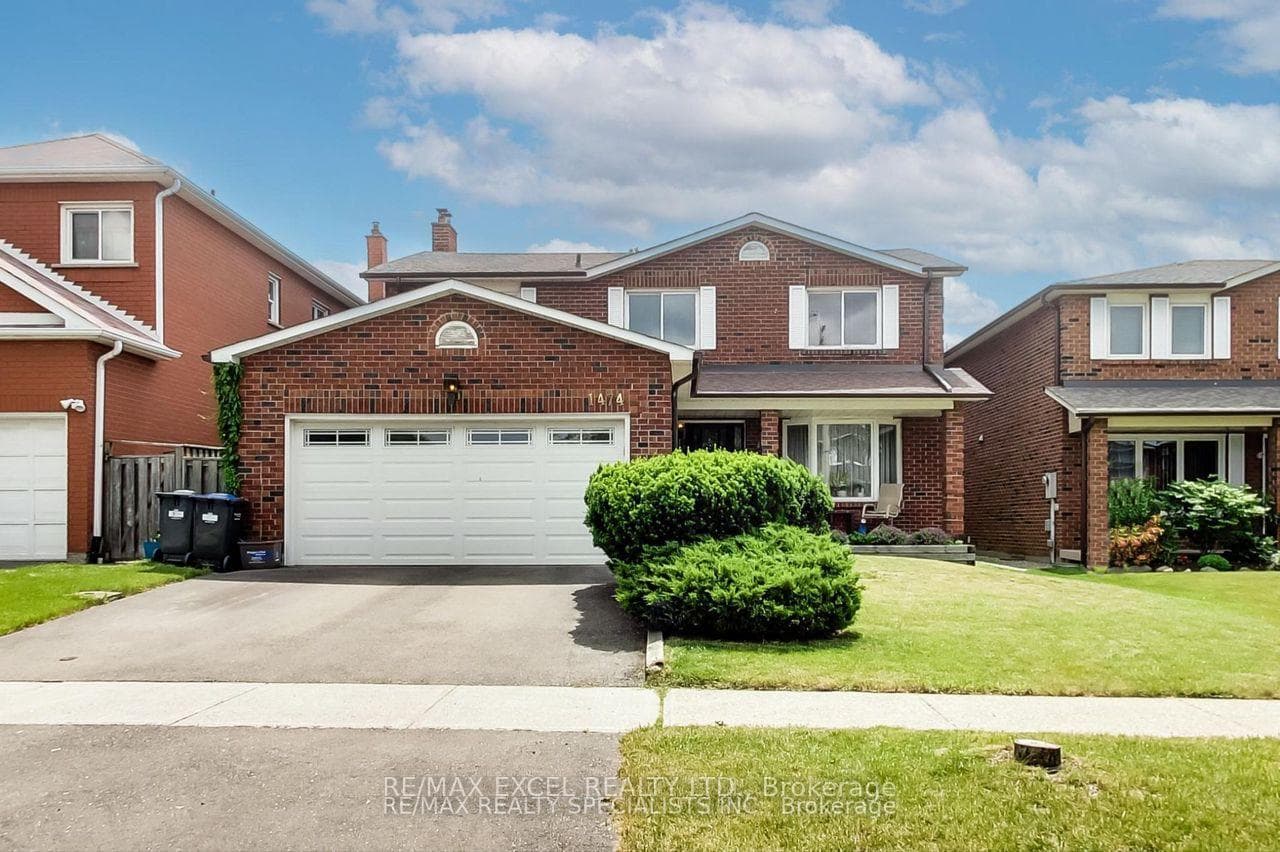 1474 Bough Beeches Boulevard, Mississauga, ON L4W 2B9 - Photo 1