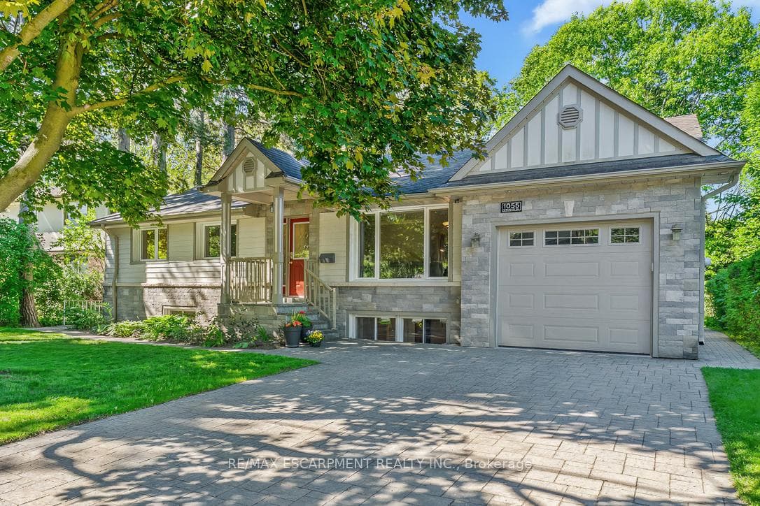 1055 Welwyn Drive, Mississauga, ON L5J 3J2 - Photo 1