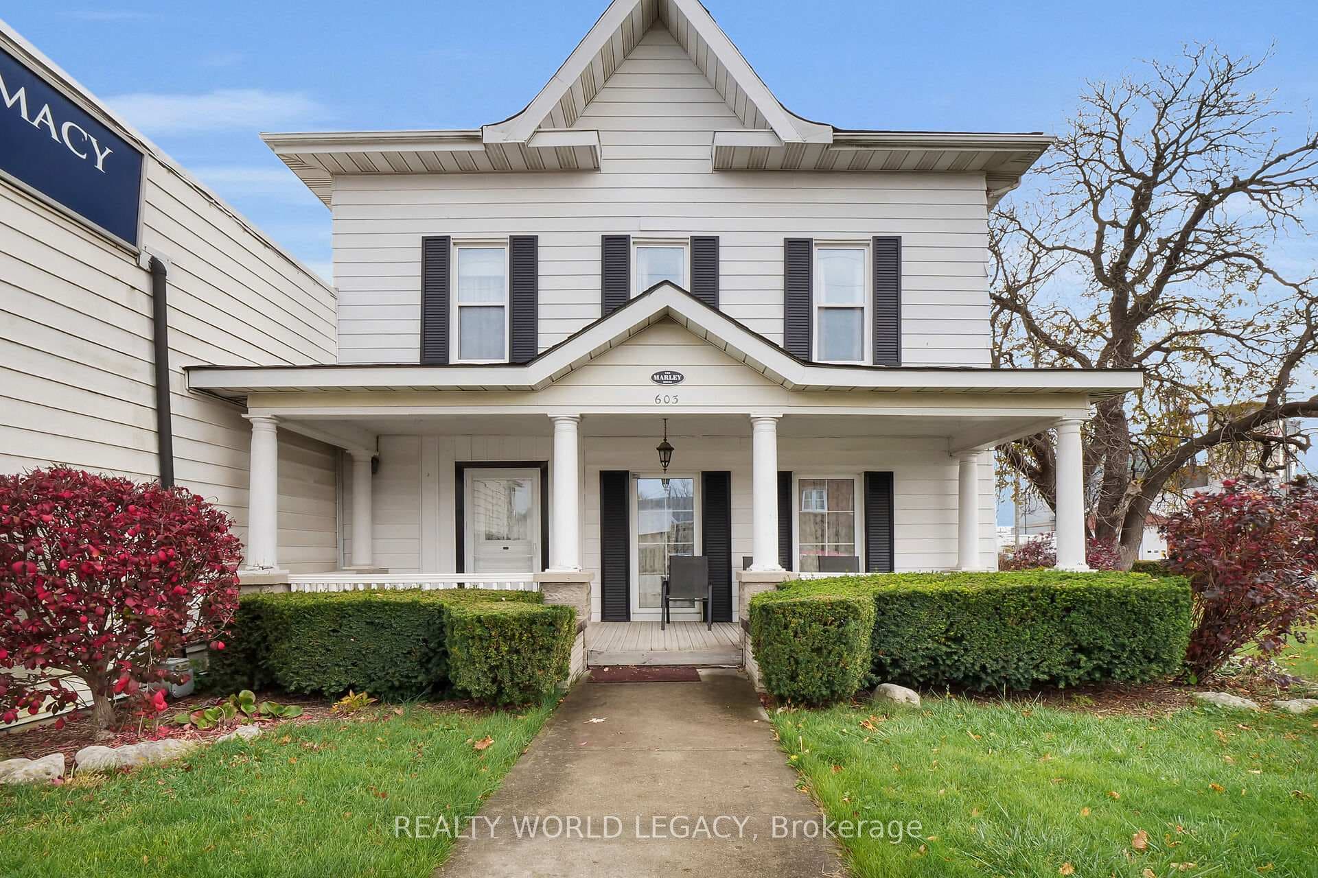 603 Broadway Street, Plympton-Wyoming, ON N0N 1T0 - Photo 1