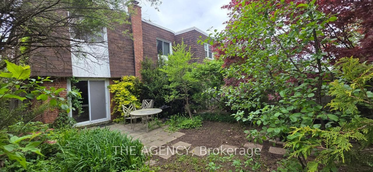 69 Silas Hill Drive Unit Upper, Hillcrest Village / Bayview Village, ON M2J 2X8 - Photo 1