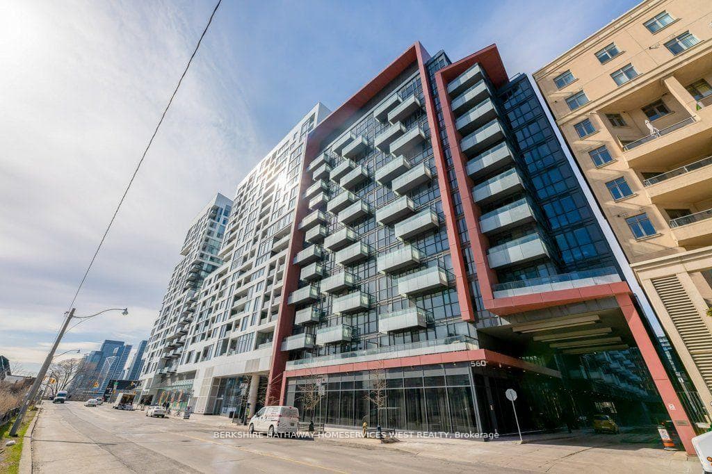 560 Front Street Unit 402, Downtown Toronto / Waterfront, ON M5V 1C1 - Photo 1