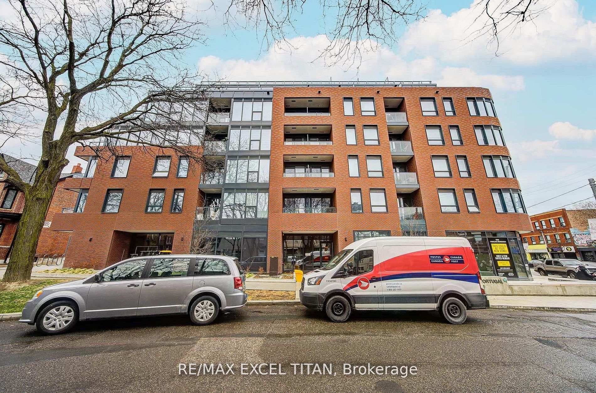 5 Lakeview Avenue Unit 503, Toronto C01