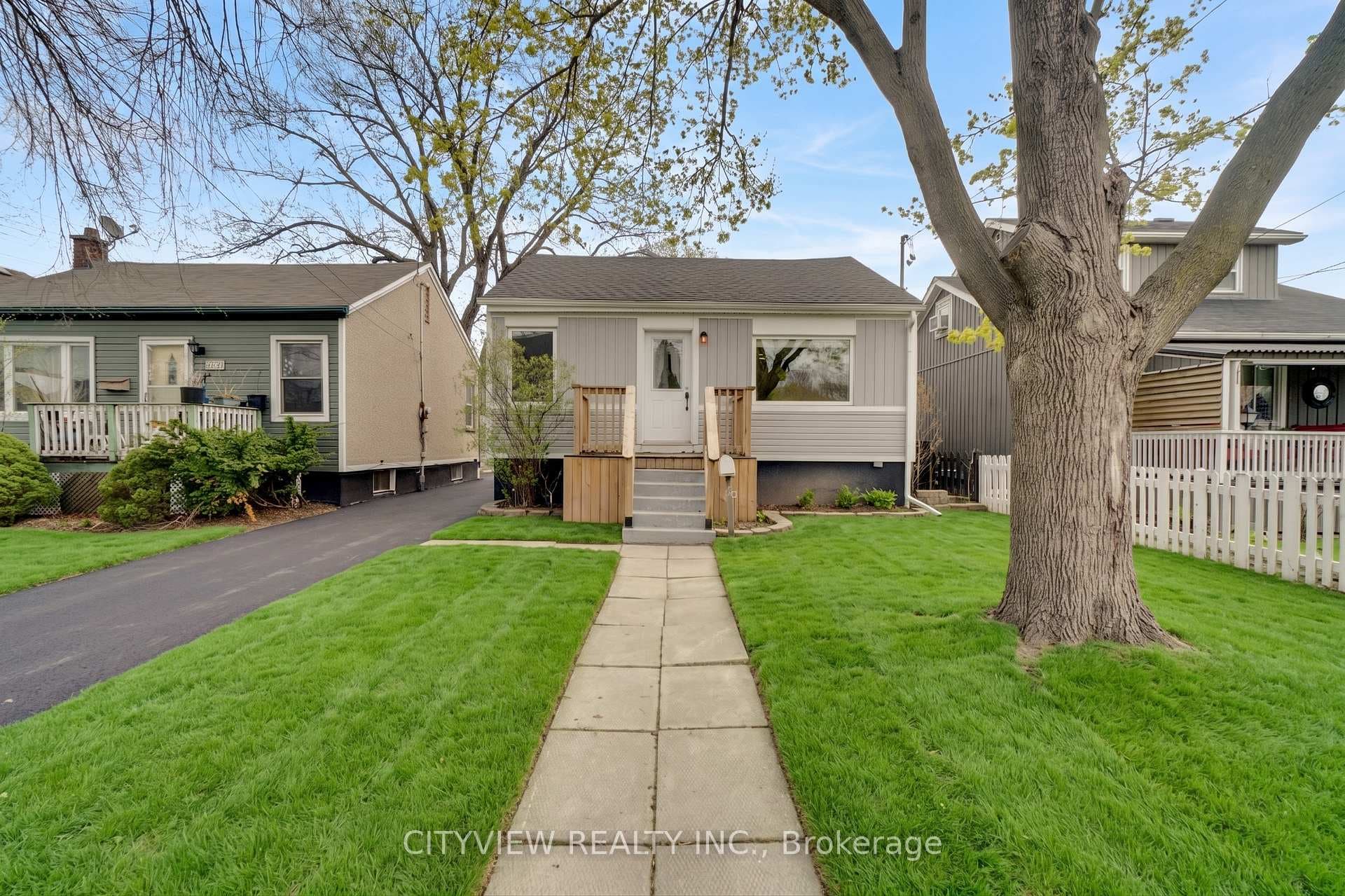 76 Stapleton Avenue, Hamilton