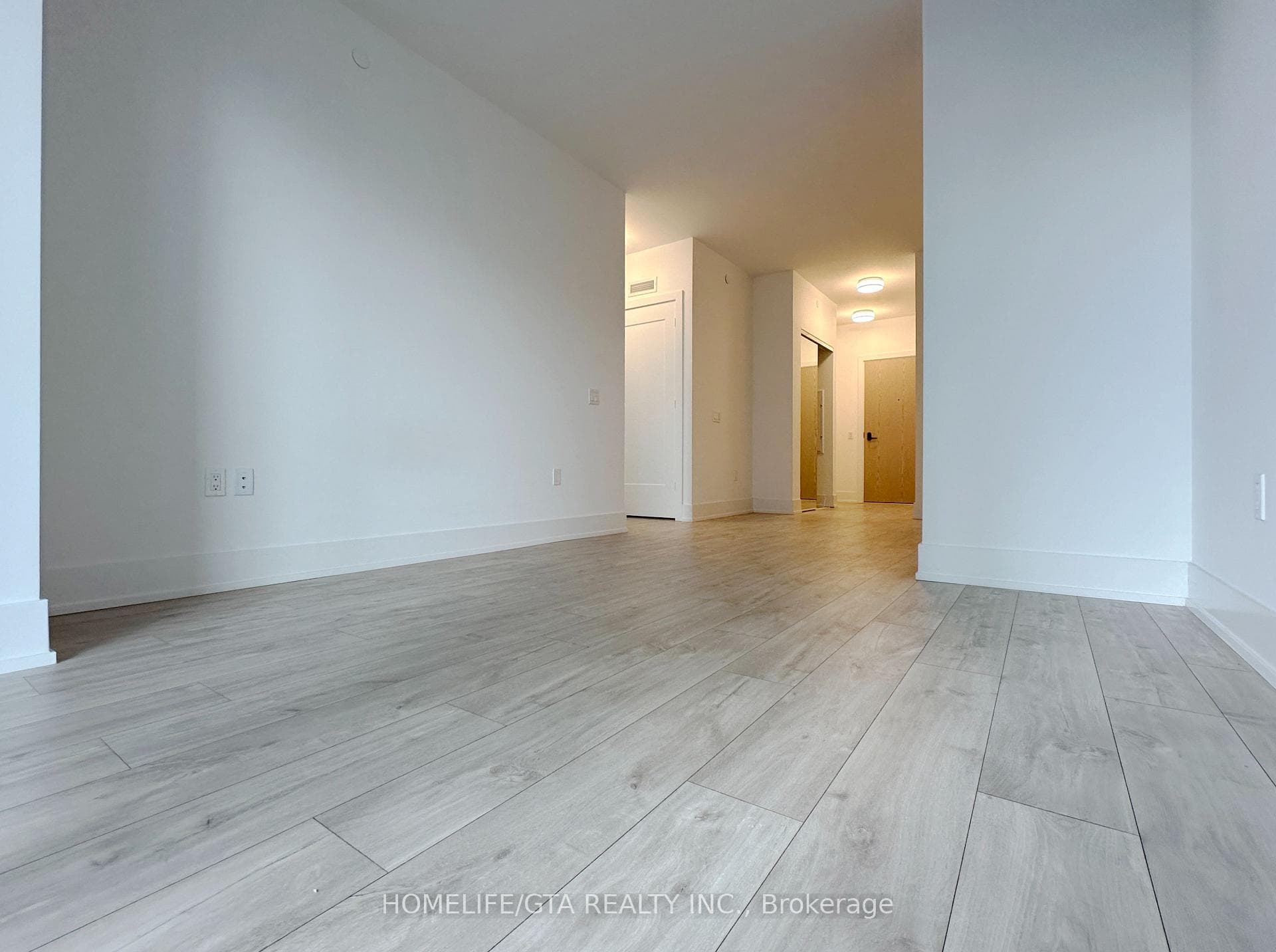 10 Inn On The Park Drive Unit 806, Toronto C13