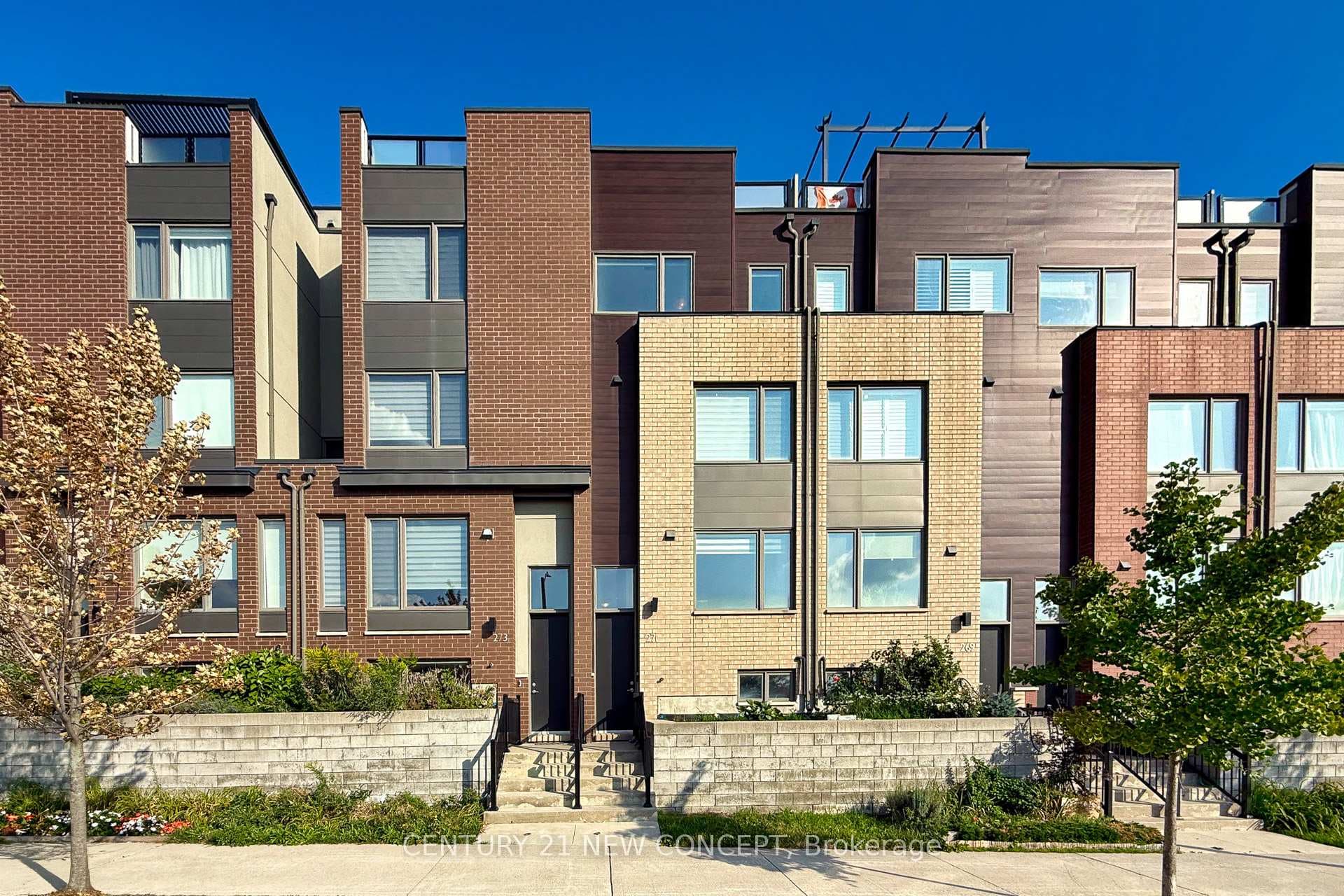 271 Downsview Park Boulevard, Downsview / Black Creek, ON M3K 0B6 - Photo 1
