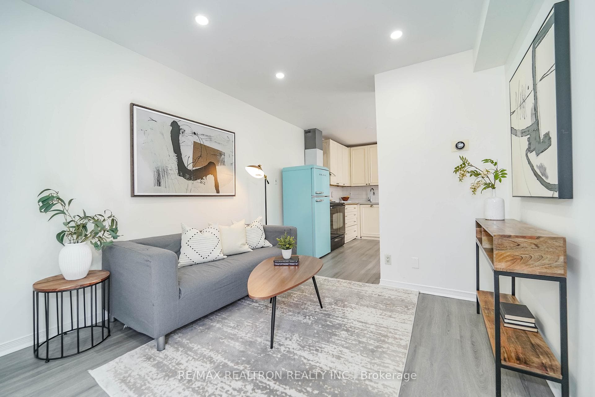 47 Greendale Avenue, Keelesdale / Eglinton West, ON M6N 4P4 - Photo 1