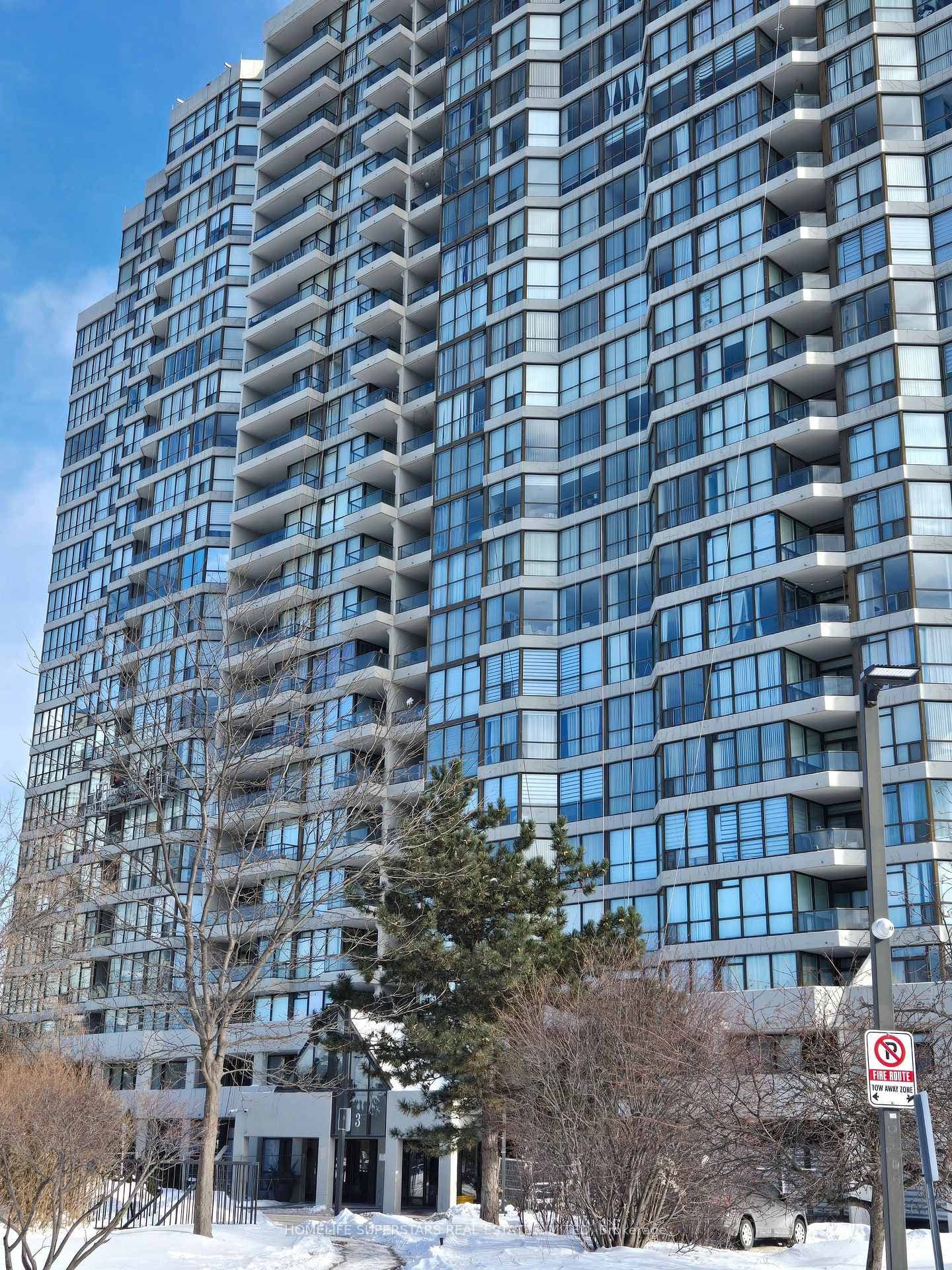 3 Rowntree Road Unit 607, Etobicoke (West Mall / Rexdale), ON M9V 5G8 - Photo 1