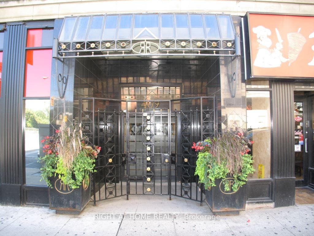 409 Bloor Street Unit 702, Regent Park / Cabbagetown / St. James Town, ON M4W 1H7 - Photo 1