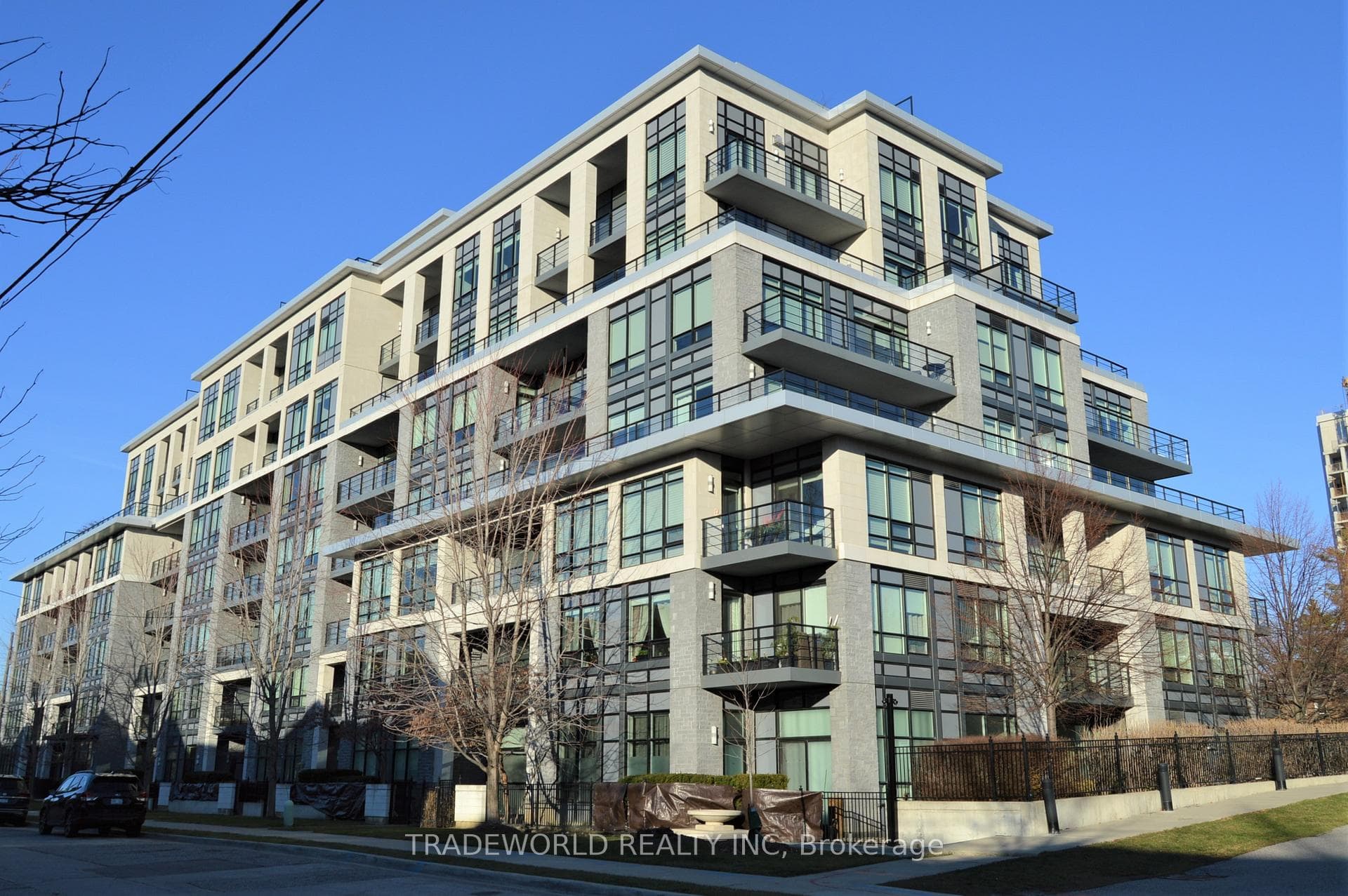 21 Clairtrell Road Unit 205, Willowdale / Newtonbrook, ON M2N 0G8 - Photo 1