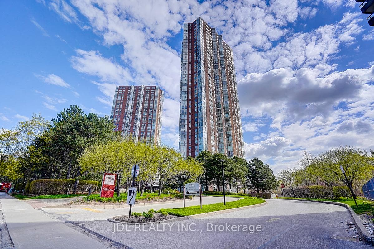7 Concorde Place Unit 3607, Don Mills / Parkwoods / Victoria Village, ON M3C 3N4 - Photo 1