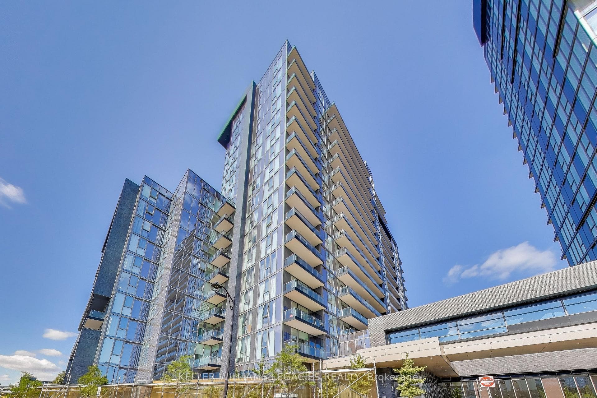 10 Gatineau Drive Unit 1405, Vaughan, ON L4J 0L2 - Photo 1