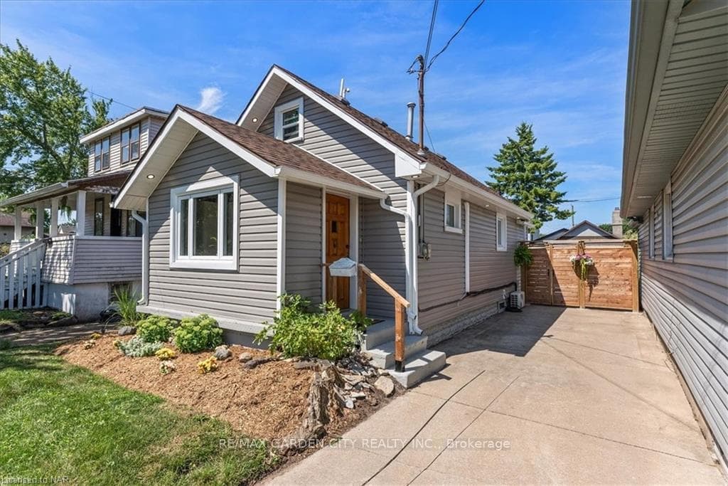 656 Steele Street, Port Colborne