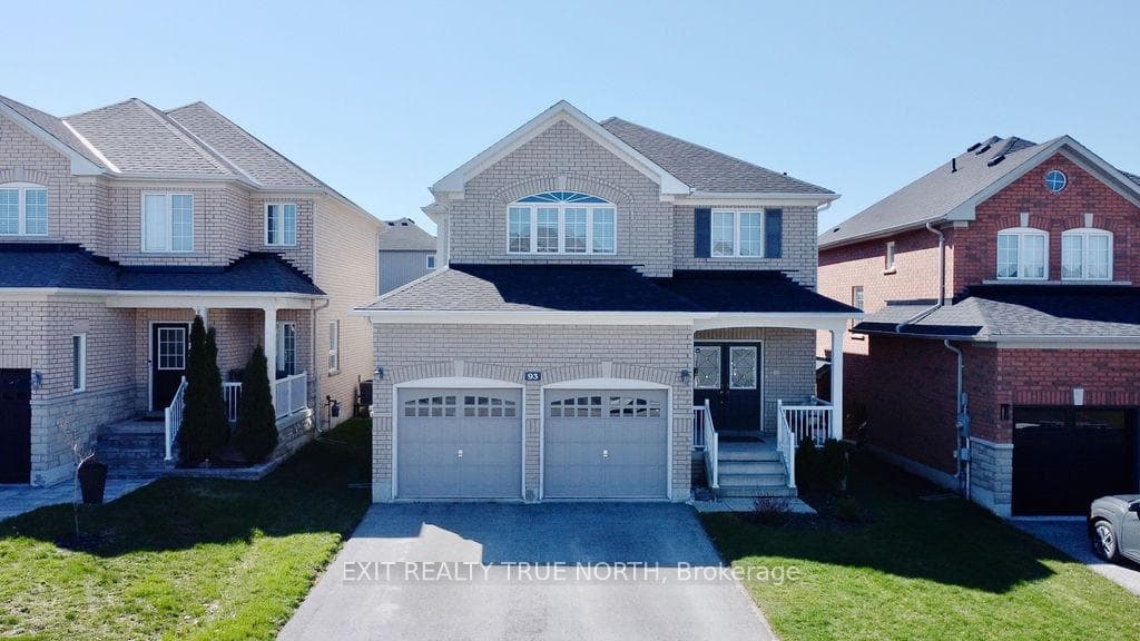 93 Monarchy Street, Barrie, ON L4M 0E3 - Photo 1