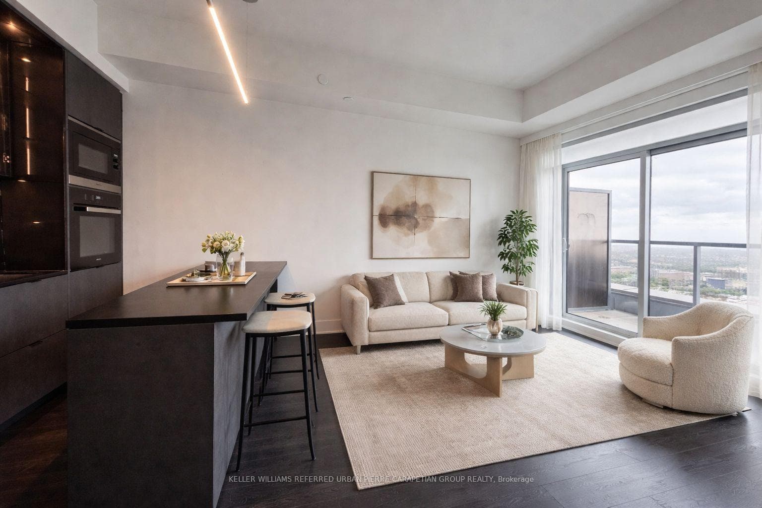 11 Yorkville Avenue Unit 4201, Annex / Yorkville / Summerhill, ON M4W 1L2 - Photo 1