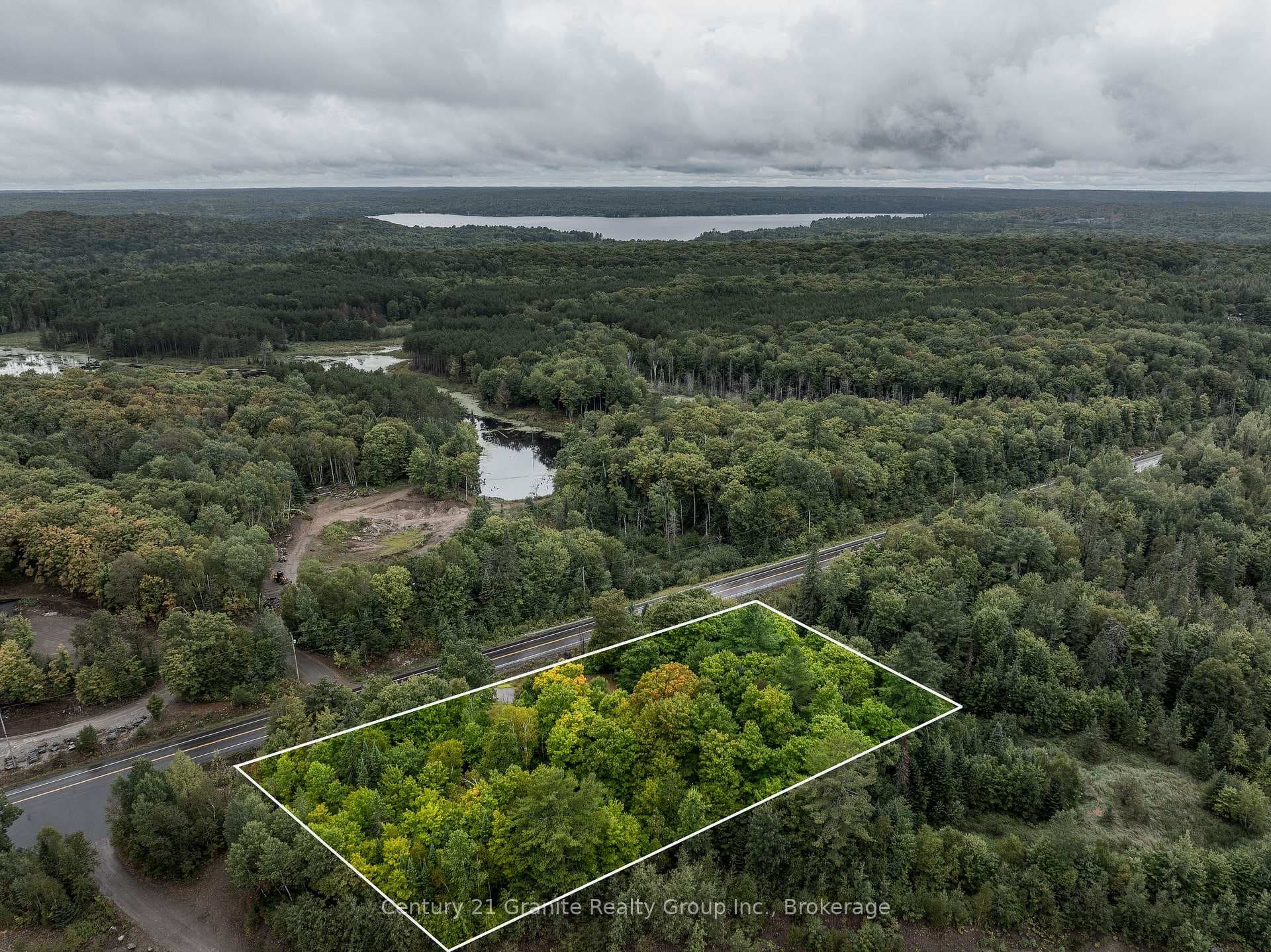 Property lines are approximate.