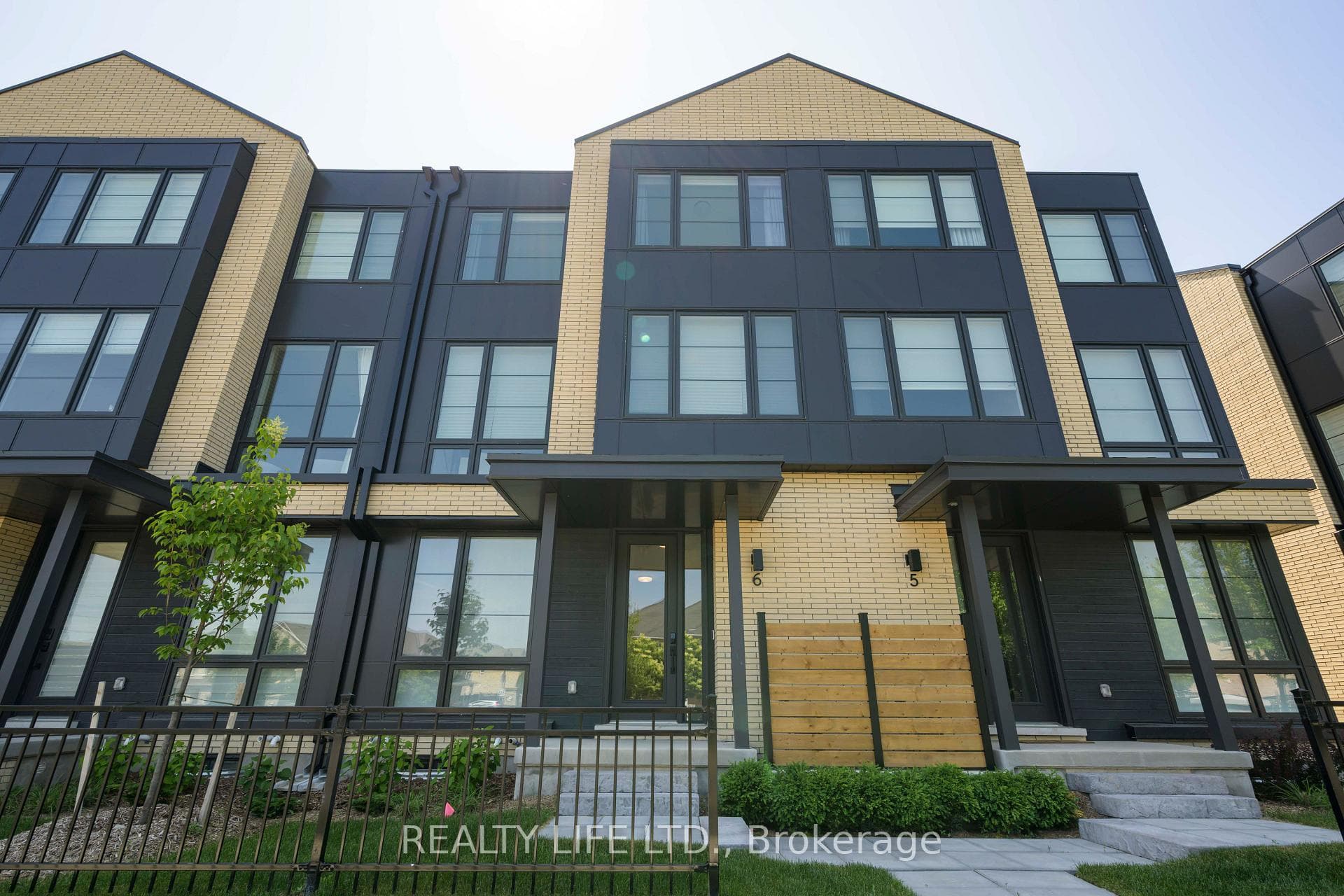 2273 Turnberry Road Unit 6, Burlington