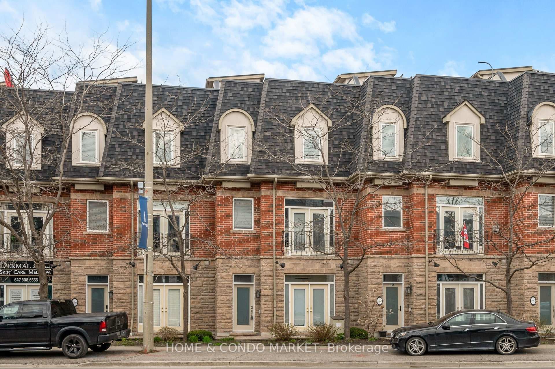 194 Lakeshore Road Unit 3, Mississauga, ON L5H 1G6 - Photo 1
