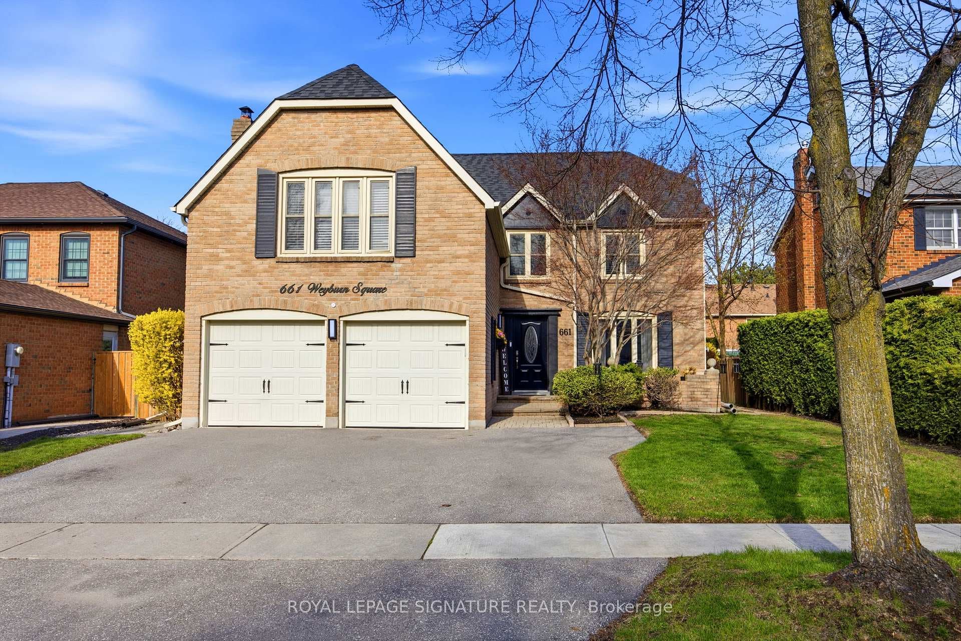 661 Weyburn Square, Pickering, ON L1V 3V3 - Photo 1