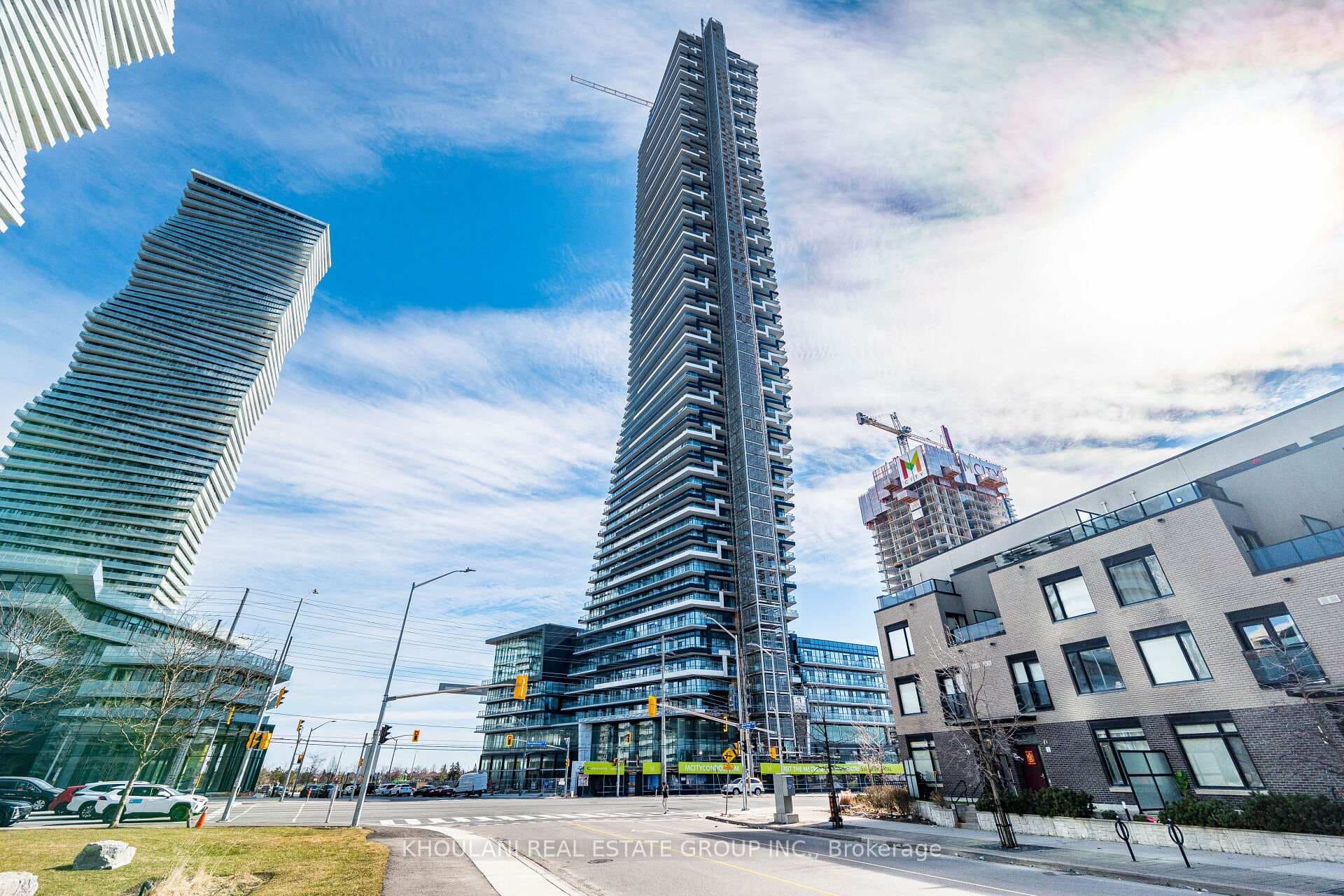 448 Burnhamthorpe Road Unit 3908, Mississauga, ON L5B 0R4 - Photo 1