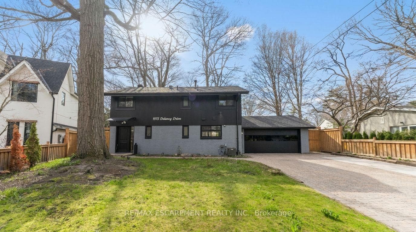 1915 Delaney Drive, Mississauga, ON L5J 3L1 - Photo 1