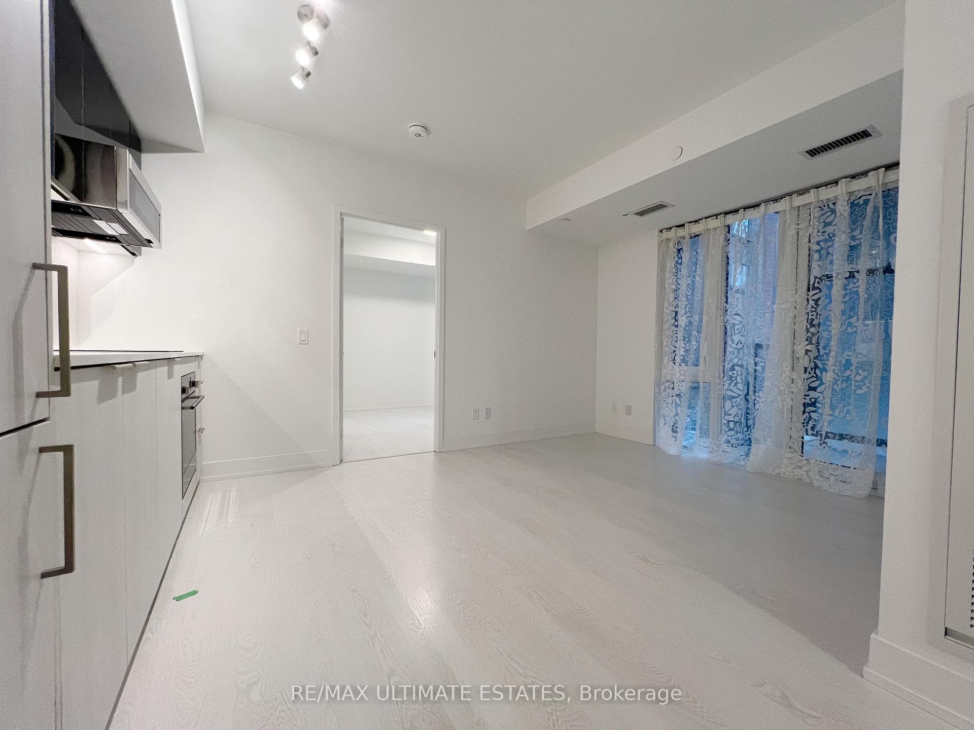 308 Jarvis Street Unit 416, Toronto C08
