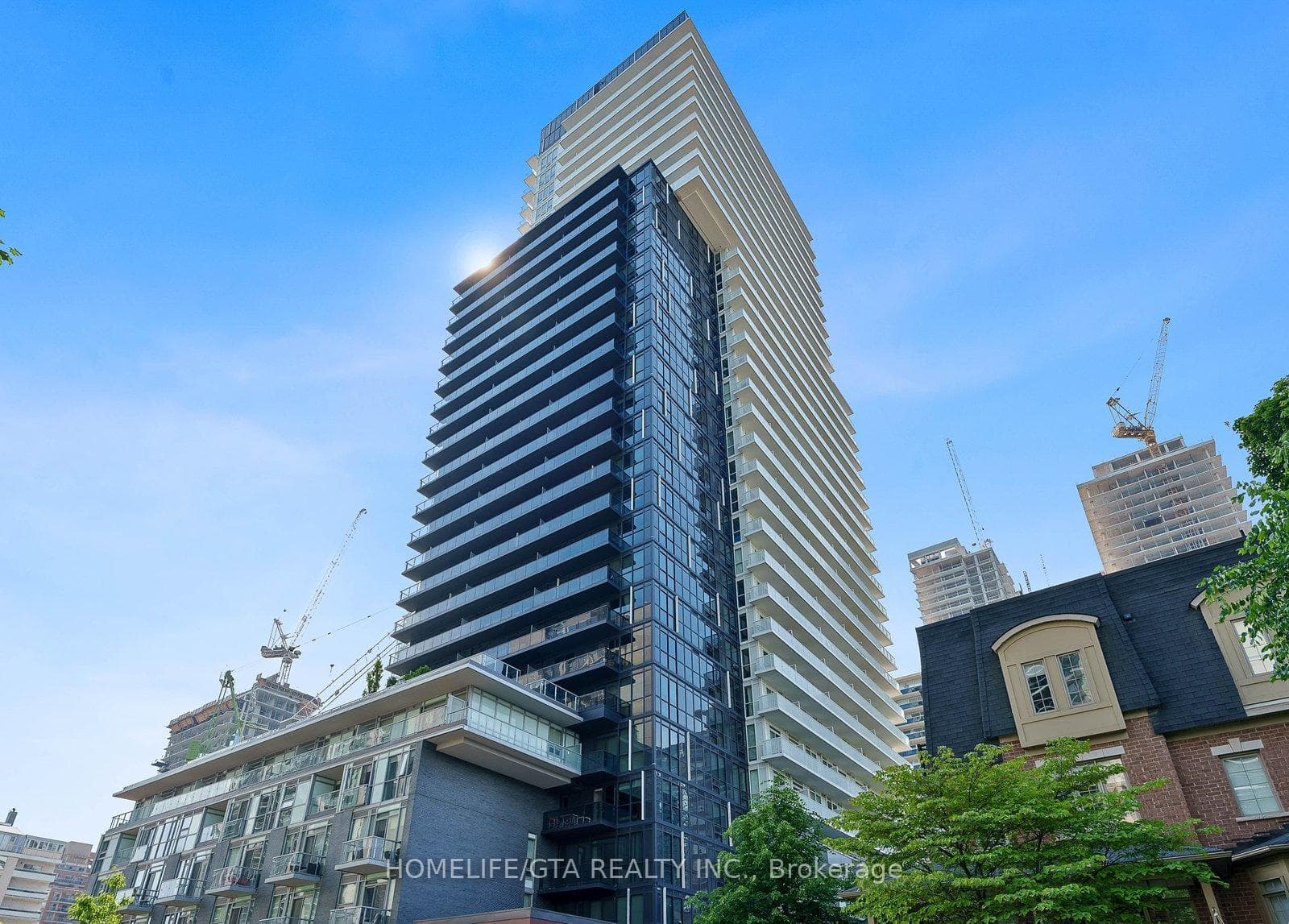 101 Erskine Avenue Unit 1315, Leaside / Davisville