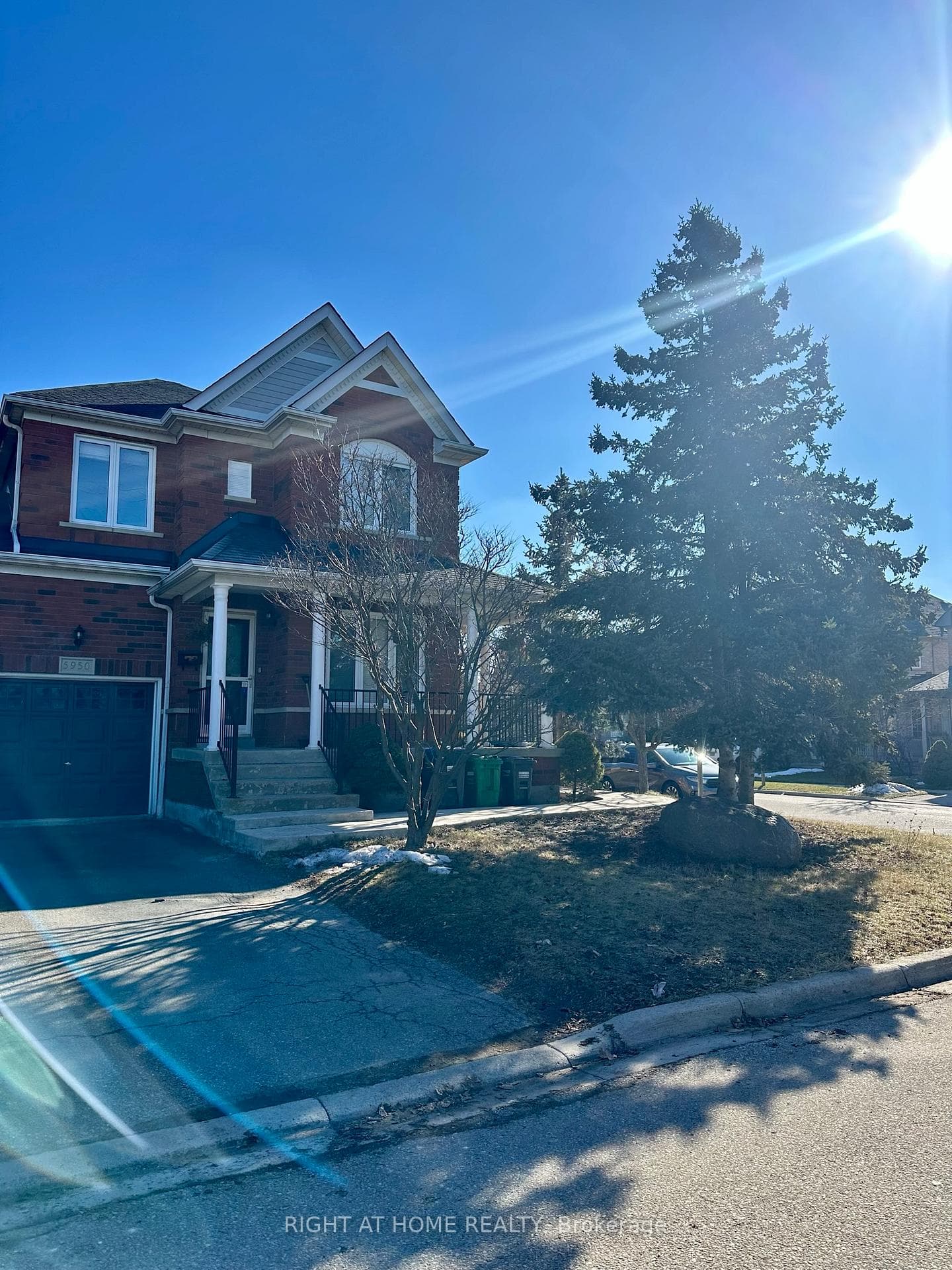 5950 Shelford Terrace, Mississauga, ON L5M 6K3 - Photo 1
