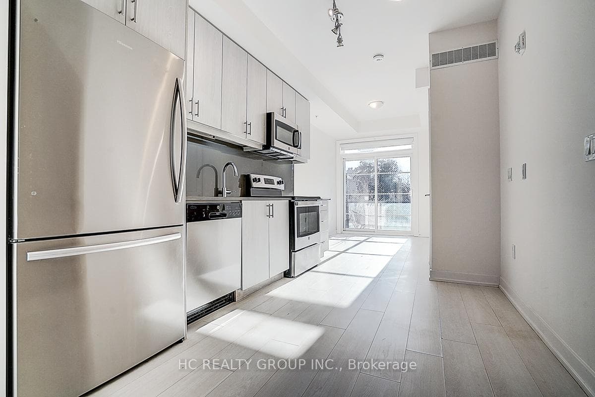 57 Finch Avenue Unit 31, Thornhill / Willowdale, ON M2N 0K9 - Photo 1
