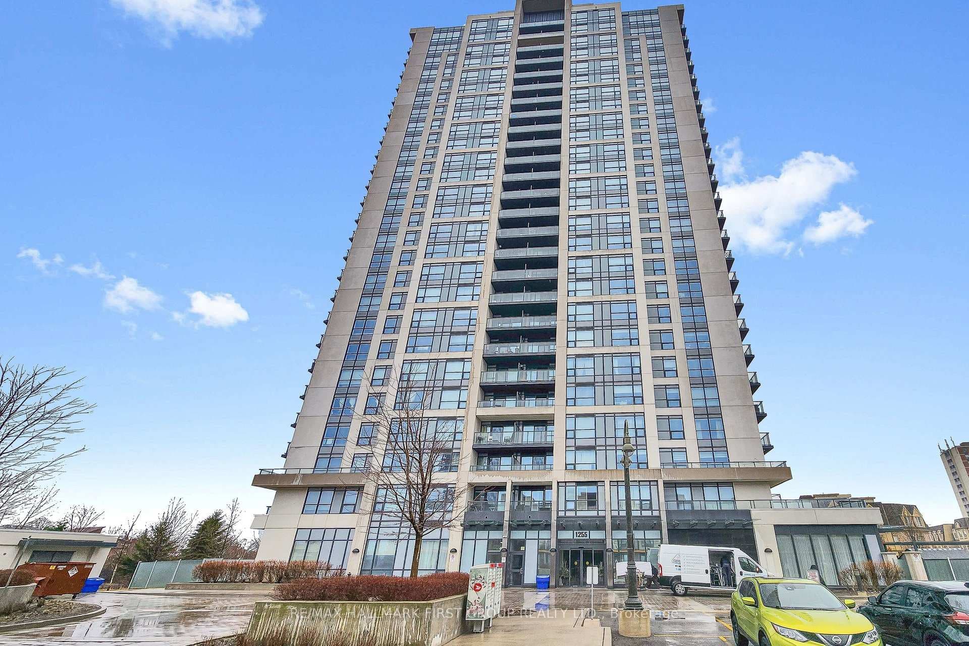 1255 Bayly Street Unit 605, Pickering, ON L1W 0B6 - Photo 1
