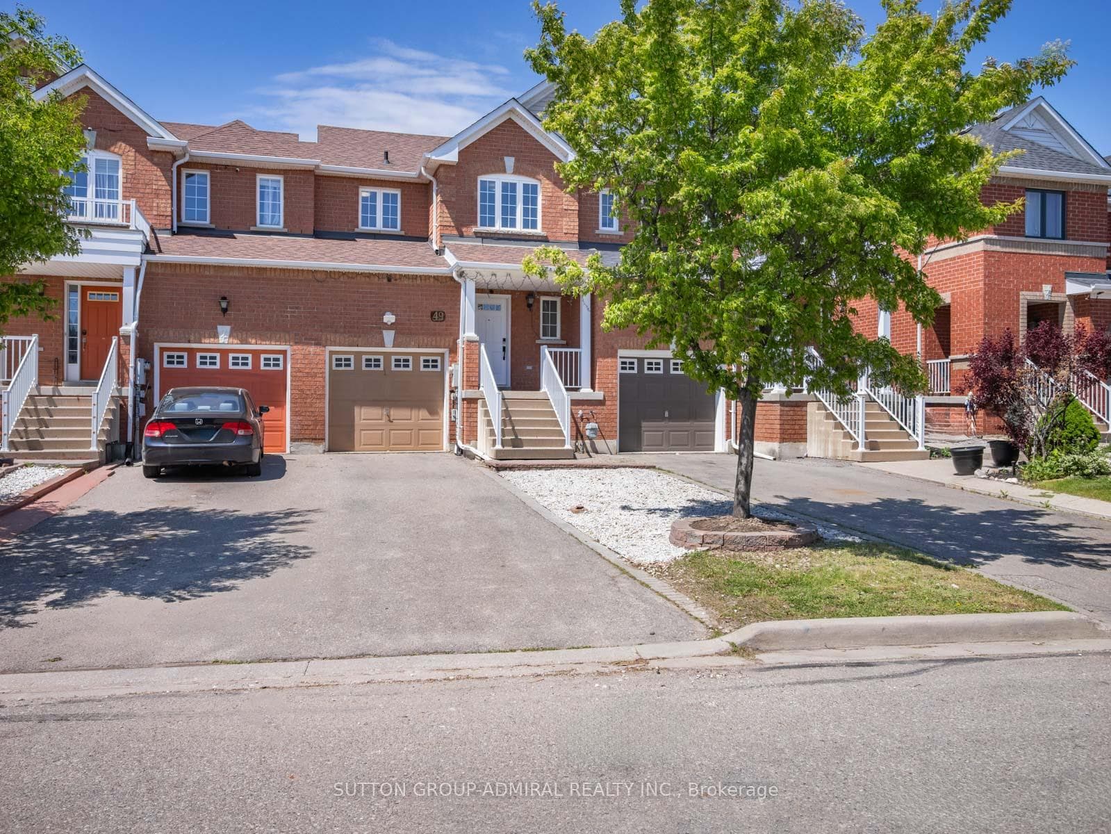 49 Lindenshire Avenue, Vaughan, ON L6A 4A4 - Photo 1