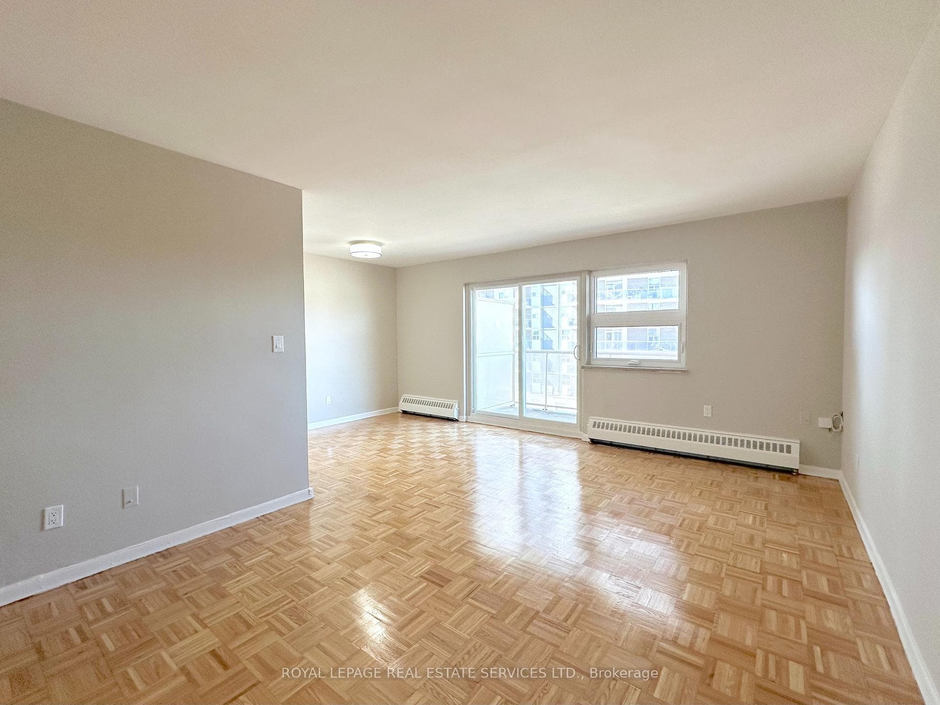 32 Carluke Crescent Unit 412, Bridle Path / York Mills / Hoggs Hollow, ON M2L 2J3 - Photo 1