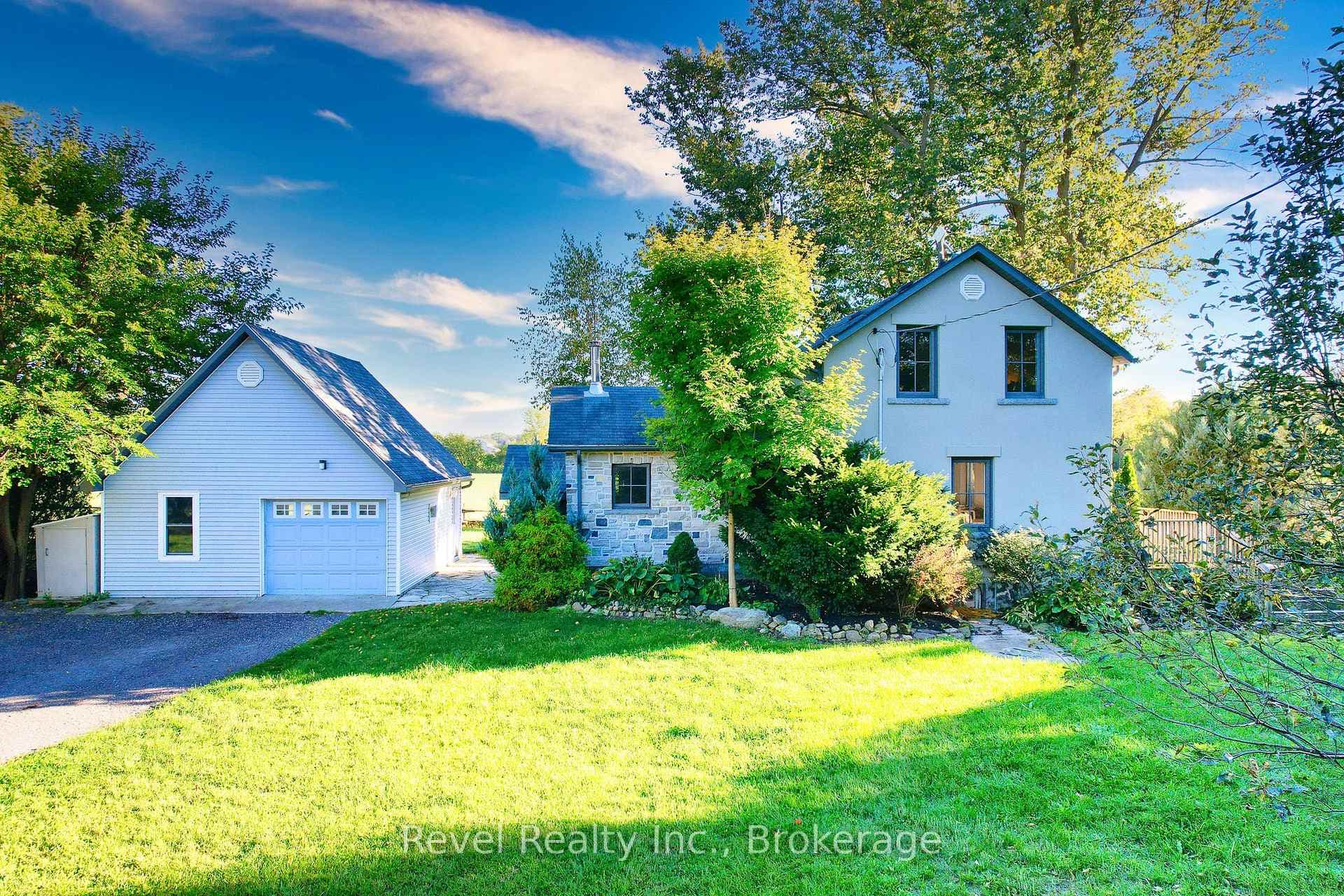 6905 Regent Street, Clearview, ON L9Y 3Z1 - Photo 1