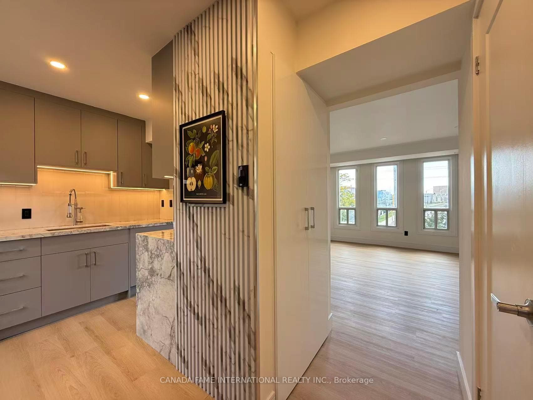 16 Rexdale Boulevard Unit 52, Etobicoke (West Mall / Rexdale), ON M9W 5Z3 - Photo 1